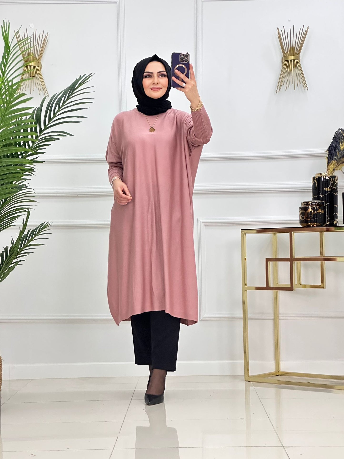Evin Tunik