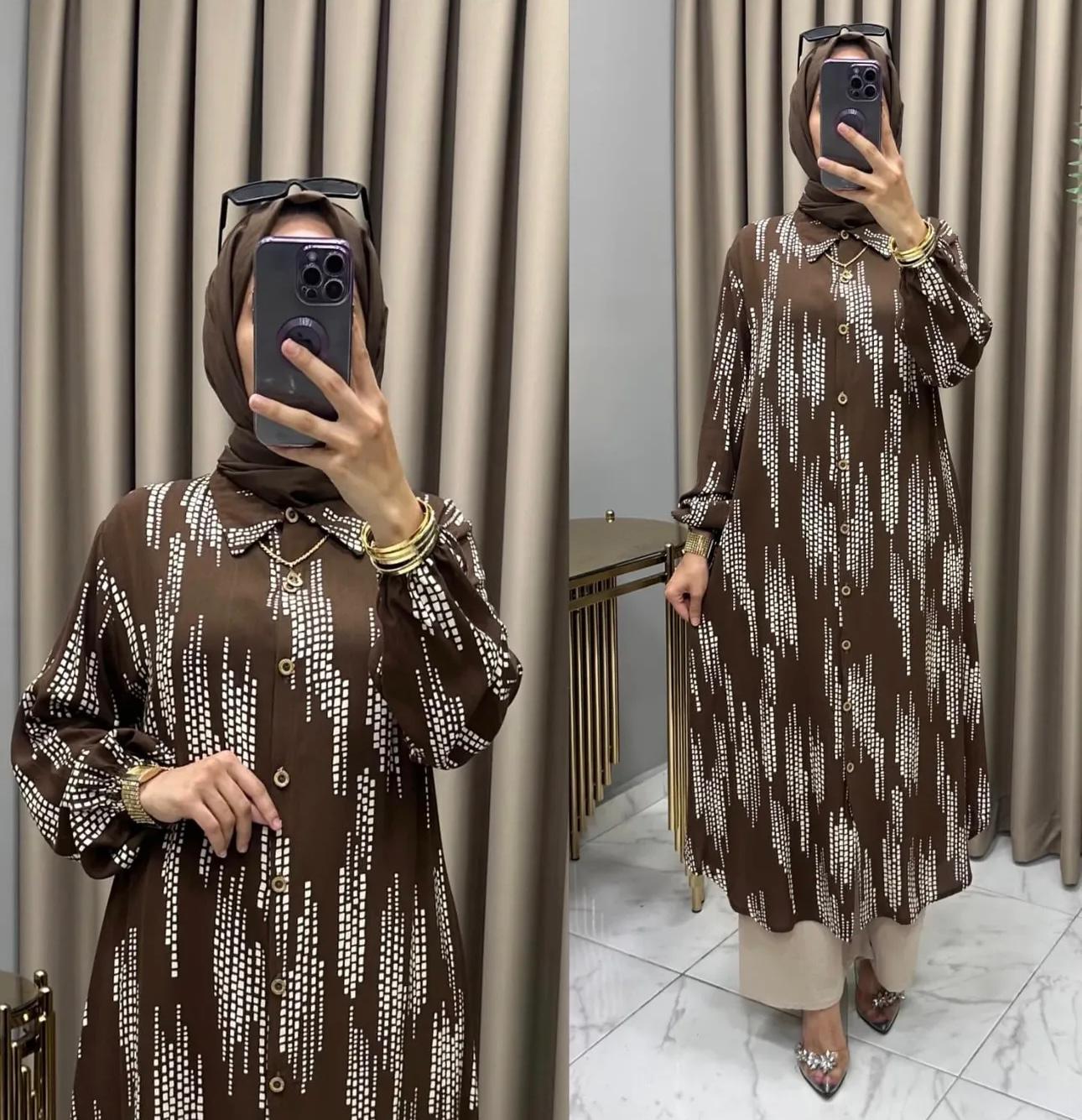 Tuğçe Tunik