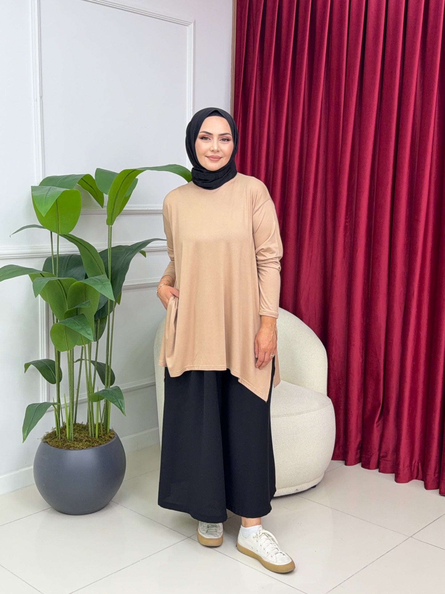 Lina Tunik