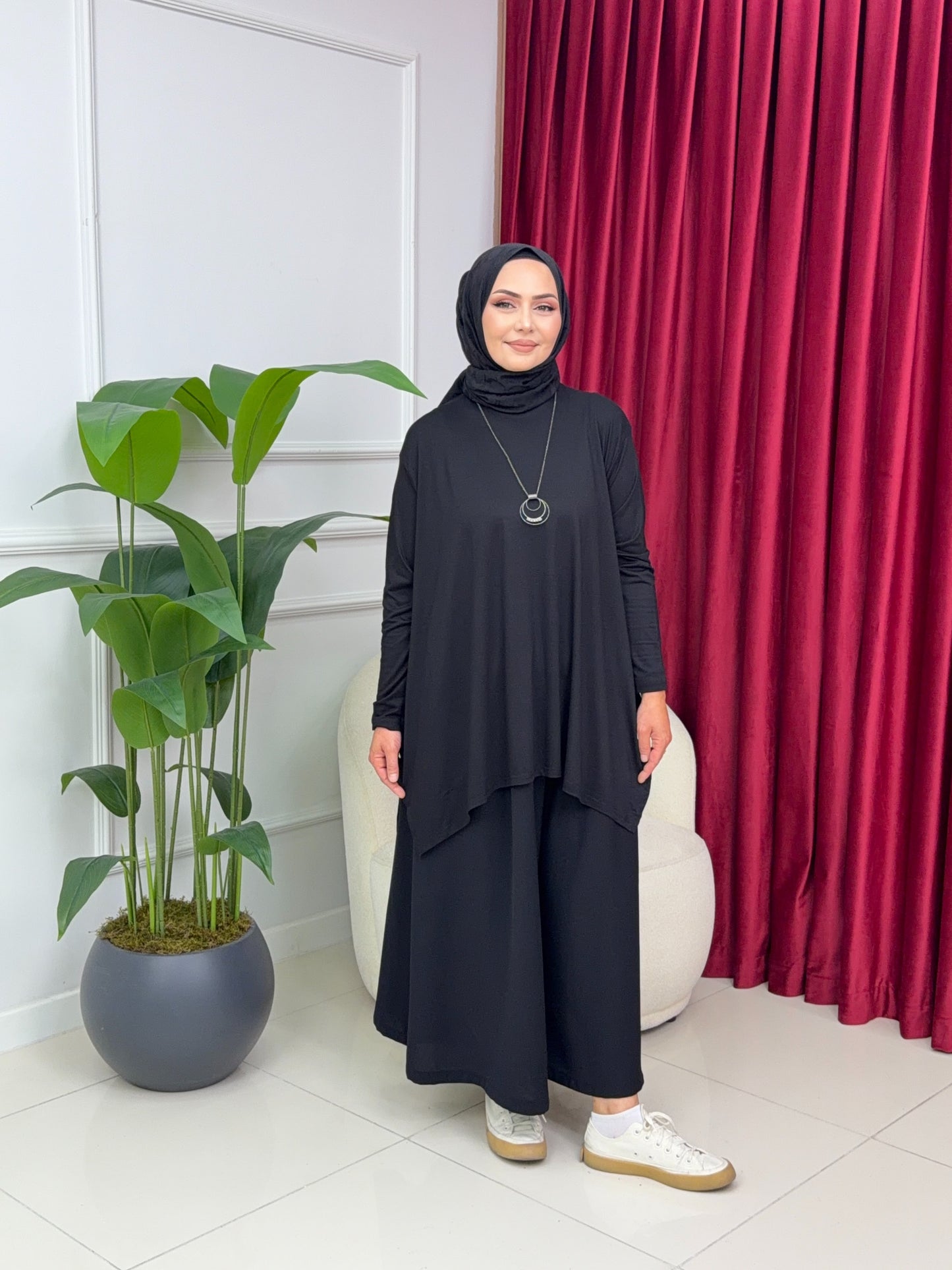 Lina Tunik